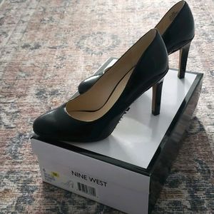 Nine West Black Patent Pumps
